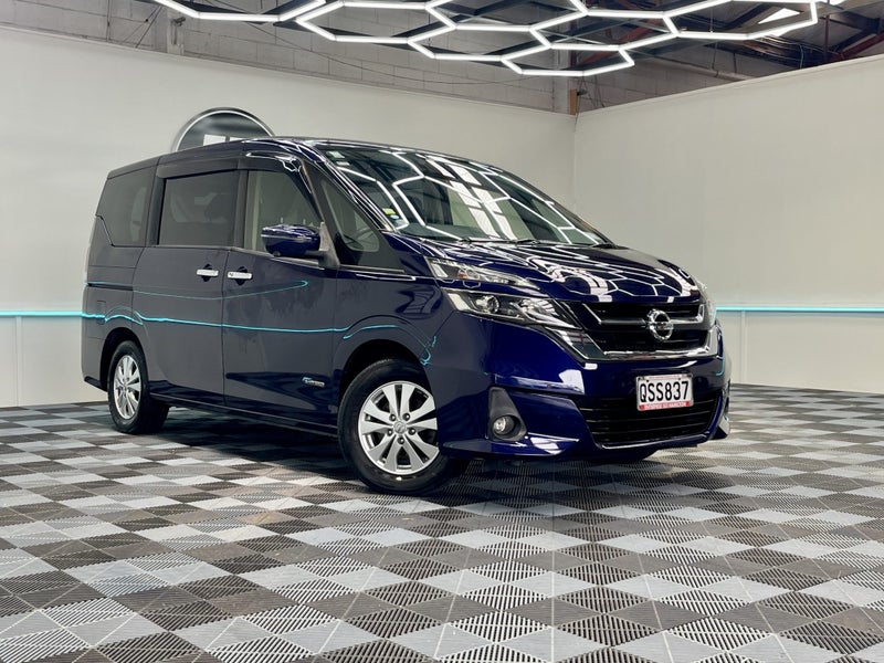 Nissan serena 8 kişilik
